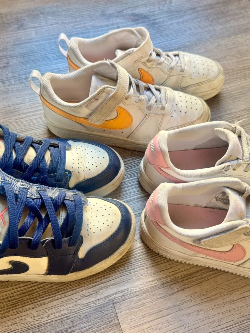Kid's Nike Velcro Sneakers Youth Size 3 Nike Court Borough Low Bundle